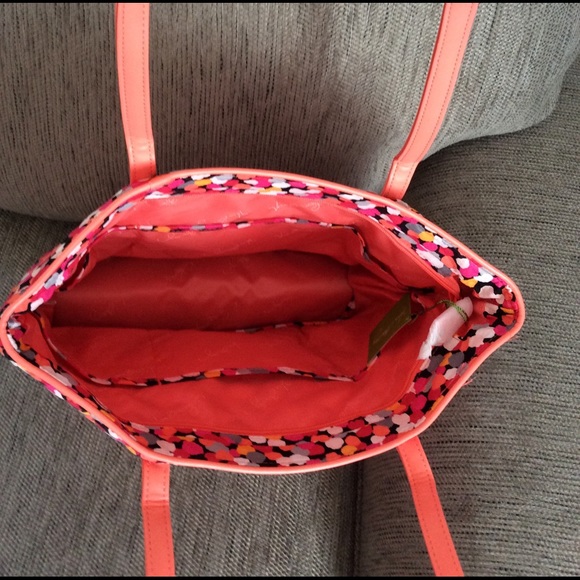 Vera Bradley Trimmed Tote Pixie Dots NWT - Picture 3 of 5